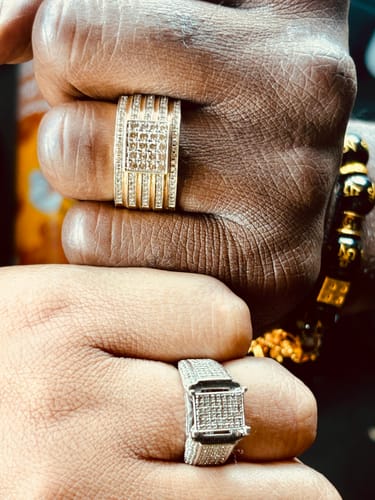 Customer photo review of 10K YELLOW GOLD 1.25 CARAT 13 MM MENS REAL DIAMOND ENGAGEMENT WEDDING PINKY RING BAND