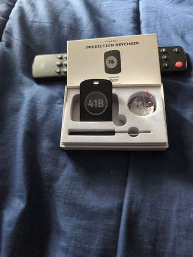 Customer photo review of Early-Bird Special —— PITATA Prediction Keychain