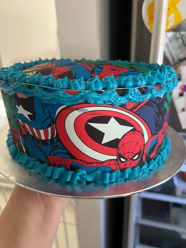 Customer photo review of Superhero Marvel Avengers - Edible Icing Cake Wrap