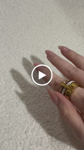 Customer video review of Triple Stack Stone Ring - Gold