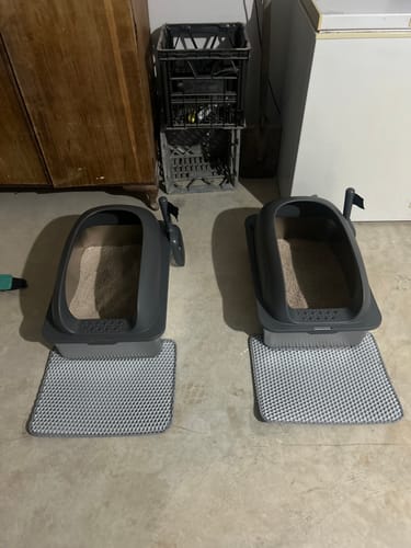 Customer photo review of Stainless Steel Cat Litter Box Large Semi-Enclosed