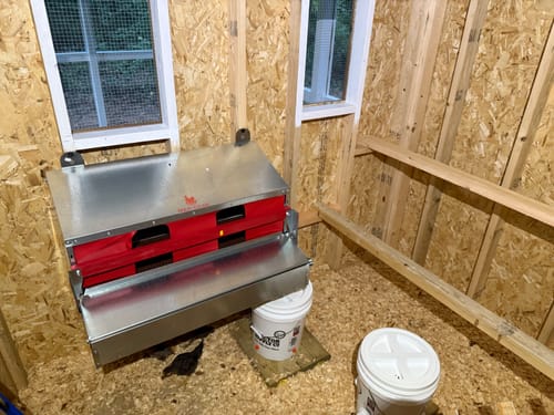 Customer photo review of Medium (34") Reversible Rollout Nest Box (Up to 32 Hens)