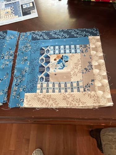 Customer photo review of Block Of The Month - Log Cabin Bellflower (98.5" x 98.5")