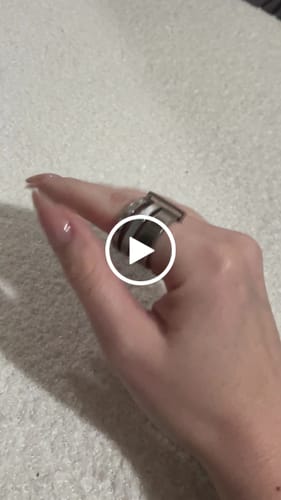 Customer video review of Triple Stack Stone Ring - Silver