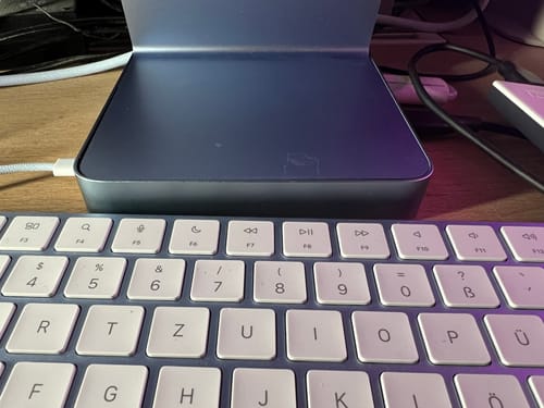 Customer photo review of PULWTOP USB C Docking Station For iMac 24" M1/M3/M4 ( 11-in-1, M.2 SSD case, Blue)