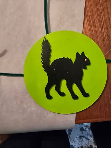 Customer photo review of Unfinished Wood Scary Cat Shape - Halloween - Craft - up to 46" DIY 5" / 1/8"