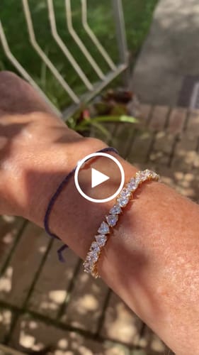 Customer video review of PRINCESS COCKTAIL BRACELET