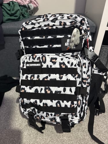 Customer photo review of Mochila Táctica V1 45L All In Leopardo