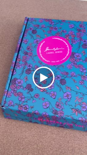 Customer video review of 2025-2026 | The Nancy Planner | Ice Queen (horizontal week + month)