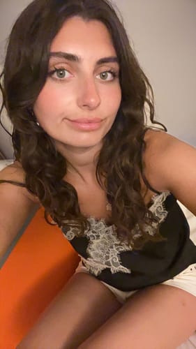 Customer photo review of Anti-Frizz Towel