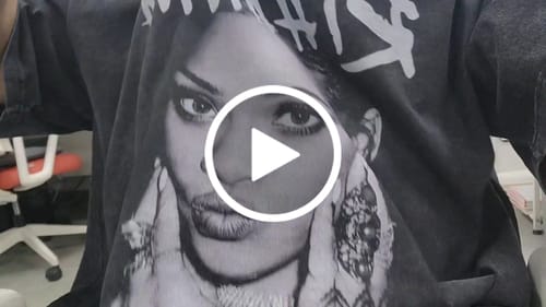 Daechul K. review of Rihanna Print Round Neck T-shirt image 1 out of 1