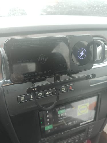 Customer photo review of 2-in-1 Fast Charging Smartphone/Tablet Car Holder