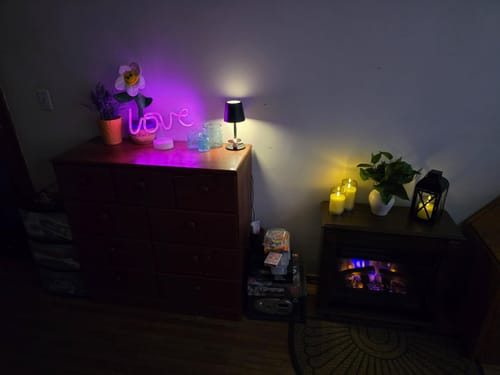 Customer photo review of Strawberry Bee Balm