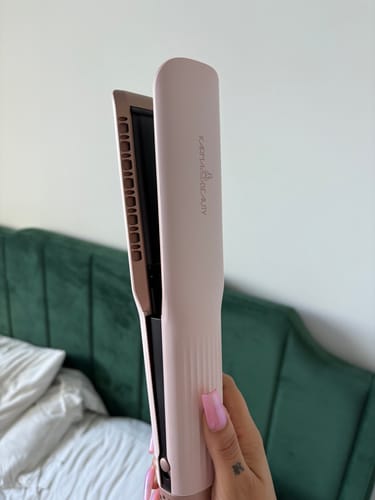 Customer photo review of Breeze Blade - Ionic Air Styler