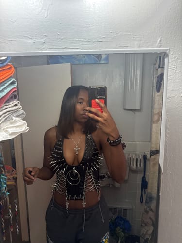Customer photo review of Halter PU leather o ring rivet applique metal chain top