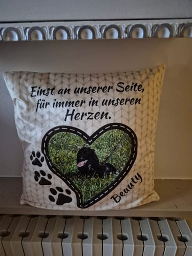 undefined review of Einst an meiner Seite - Individuelles Kissen image 1 out of 1