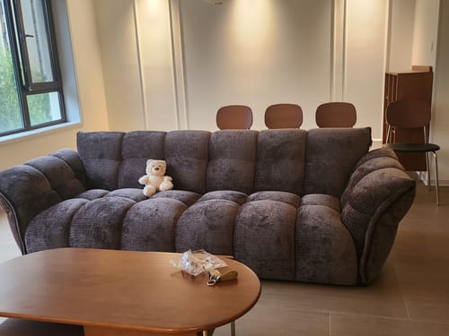 Customer photo review of MOYU Caledonia Chic Velvet Retro Sofa