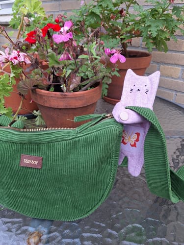 Customer photo review of Hugging Cat Functional Bag Charm & Pouch