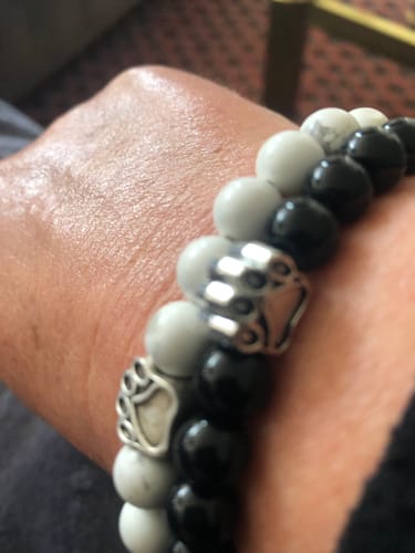 Customer photo review of Pfotenarmband - Schwarz