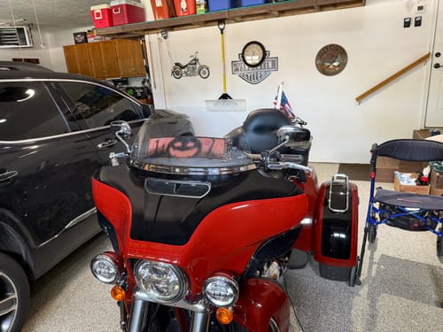 Customer photo review of Moto Eyes - Animated Moto Eyes