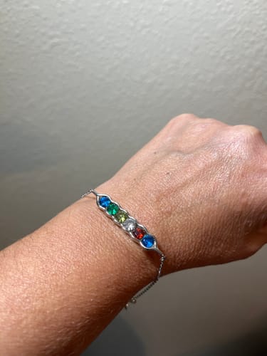 Customer photo review of Peas in a Pod 2-6 Birthstone Pea Pod Bracelet