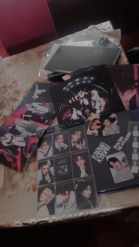 Customer photo review of STRAY KIDS - KARMA 4TH ALBUM MUSICPLANT GIFT KARMA VER (LIMITED)