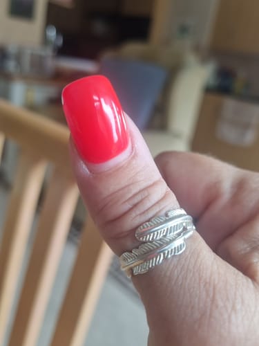Customer photo review of Feather From An Angel Ring