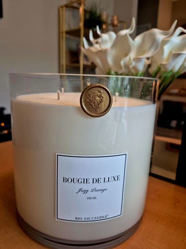 Customer photo review of Baby Big Ass Candle (150 oz, 300-500 hours)