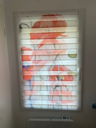 Customer photo review of Klemmfix Doppelrollo "Mohnblumen gemalt" | Klemm Doppelrollo