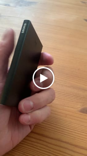 Customer video review of Secrid Cardprotector (Powder Coated)