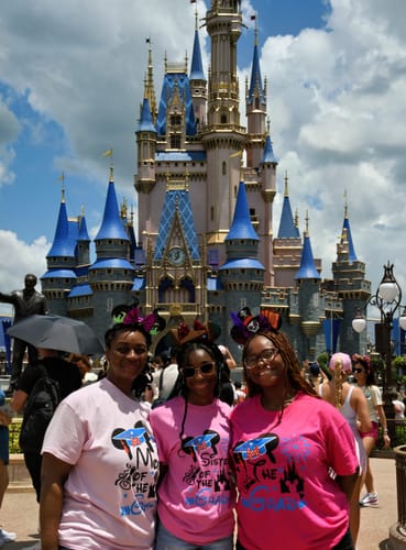 Customer photo review of Raya Mickey Ears