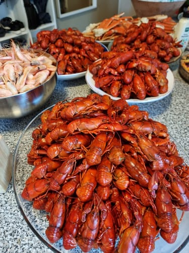 Customer photo review of Live Oregon Crawfish