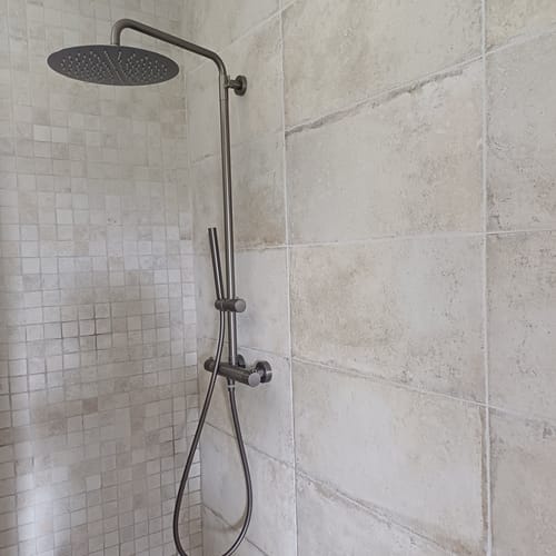 Customer photo review of Colonne de douche gris brossé