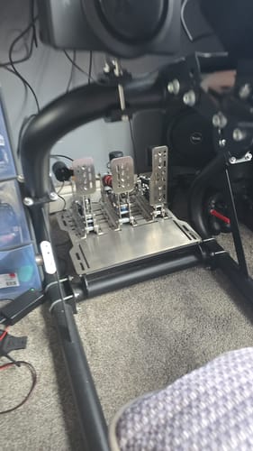 Customer photo review of Simsonn Plus X Racing Simulation Pedal with Haptic Reactor