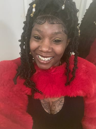 Customer photo review of Short Butterfly Locs - Rebecca