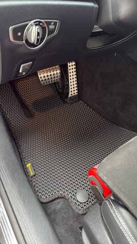 Customer photo review of Dywaniki samochodowe na zamówienie - Przód