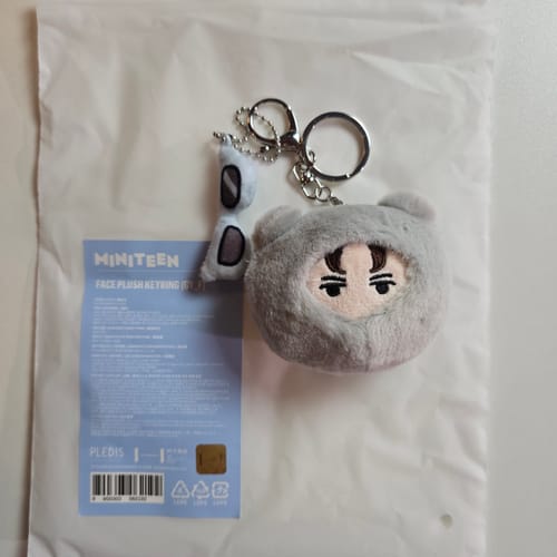 Customer photo review of MINITEEN House Party - SEVENTEEN Official Character Pop-up - Face Plush Keyring
