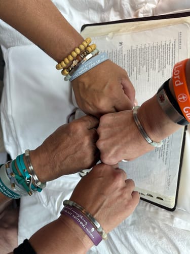 Customer photo review of DAUGHTER OF THE KING 2COR 6:18 (POS)