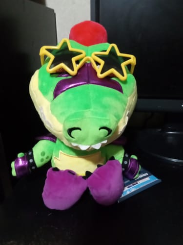 Customer photo review of Five Nights at Freddy's - Montgomery Gator Collector's Plush