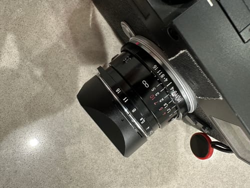 Customer photo review of Square Lens Hood Set for Voigtlander Ultron 35mm (Black Aluminum)