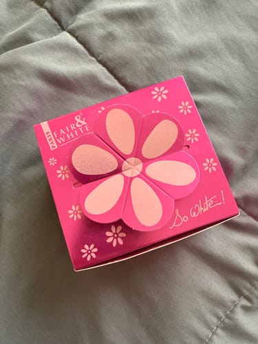 Customer photo review of Fair and white So White Exfoliating Soap 200 grams / 7 oz