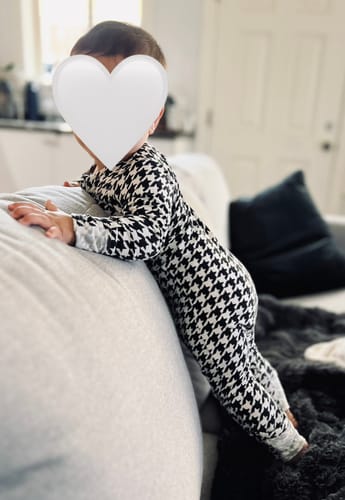 Customer photo review of Zipper Sleeper - HOUNDSTOOTH