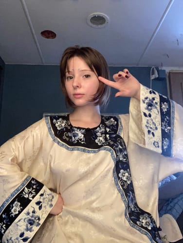 Customer photo review of Xue Chuang 雪床 Bed of Snow Qing Han Pastel Embroidered Porcelain Round Collar Top & Pants Set