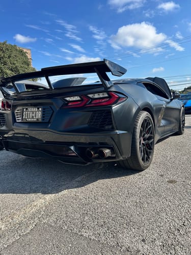 Customer photo review of Chevrolet Corvette C8 5VM Extended Rear Spoiler