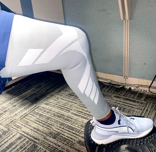 Customer photo review of Compression Sleeves V2 for Knees and Legs