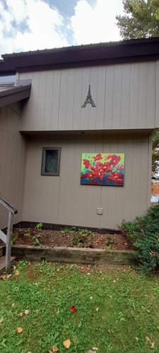 Lorraine O. review of Custom Metal Eiffel Tower Wall Art | Indoor Outdoor | Up to 46" | 20+ Color Options image 1 out of 3