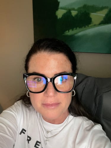 Customer photo review of NORA BLUE LIGHT READERS
