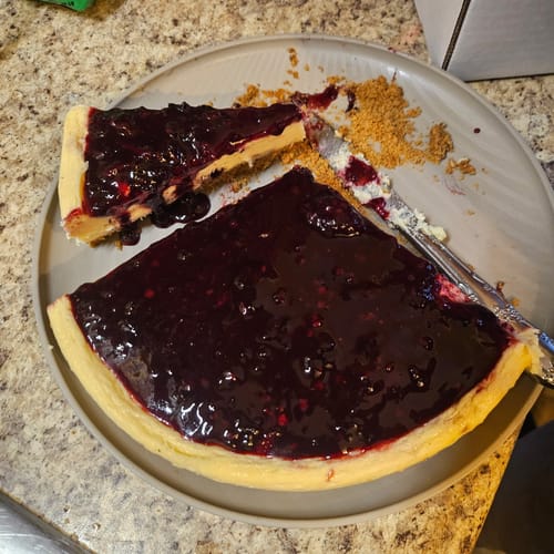 Customer photo review of Seasonal Cheesecake - Marionberry