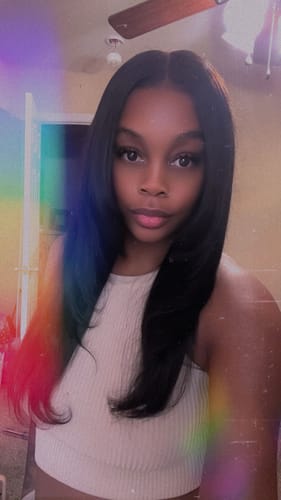 Customer photo review of CurlyMe Pre-Bleached Layered Cut Body Wave 9x6 Pre-Cut Lace Wear Go Glueless Wigs