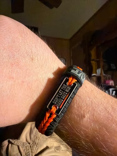 Customer photo review of Hard Days - Paracord Bracelet
